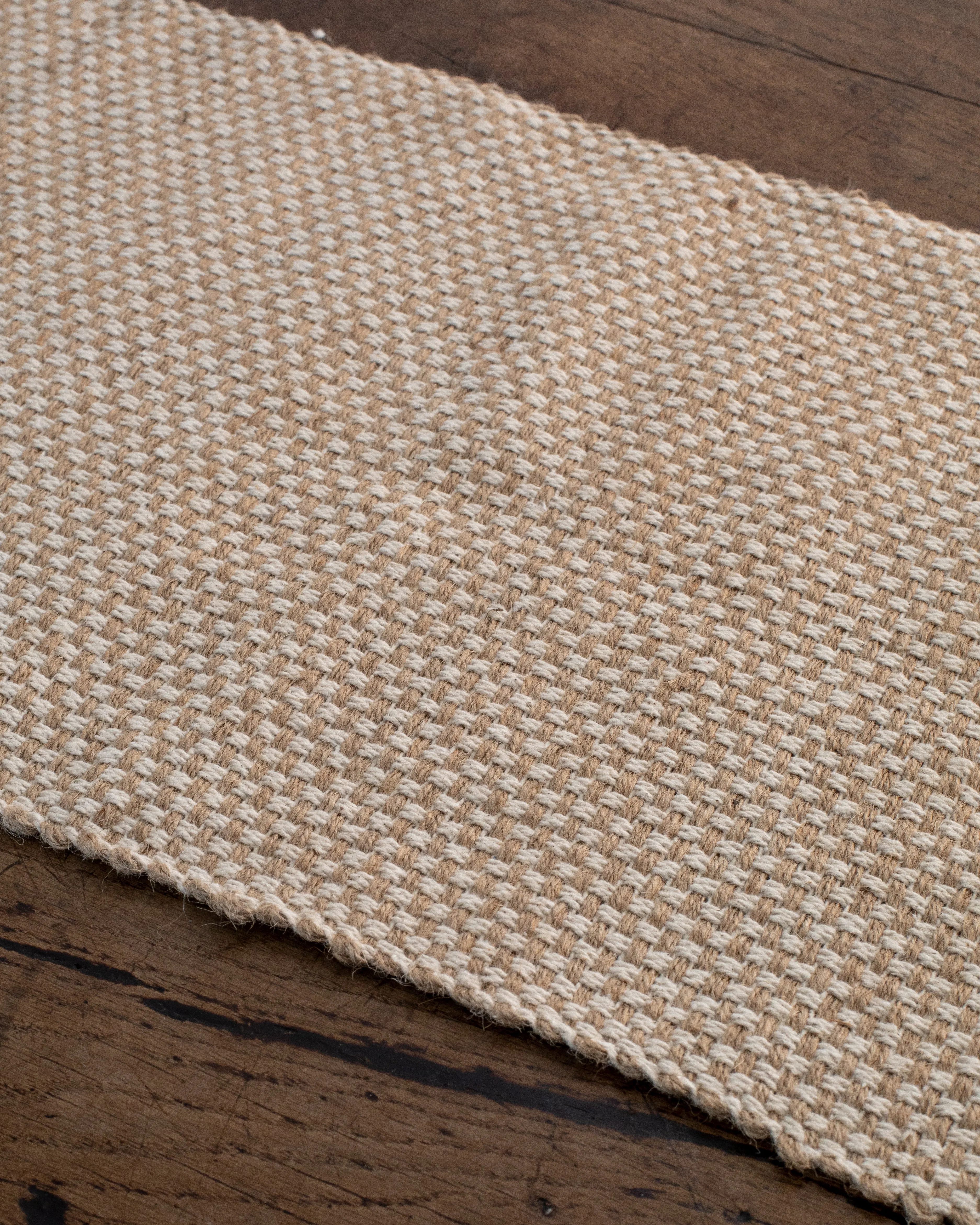 Alfie Table Runner