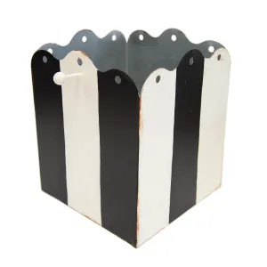 Black and White Display Planter