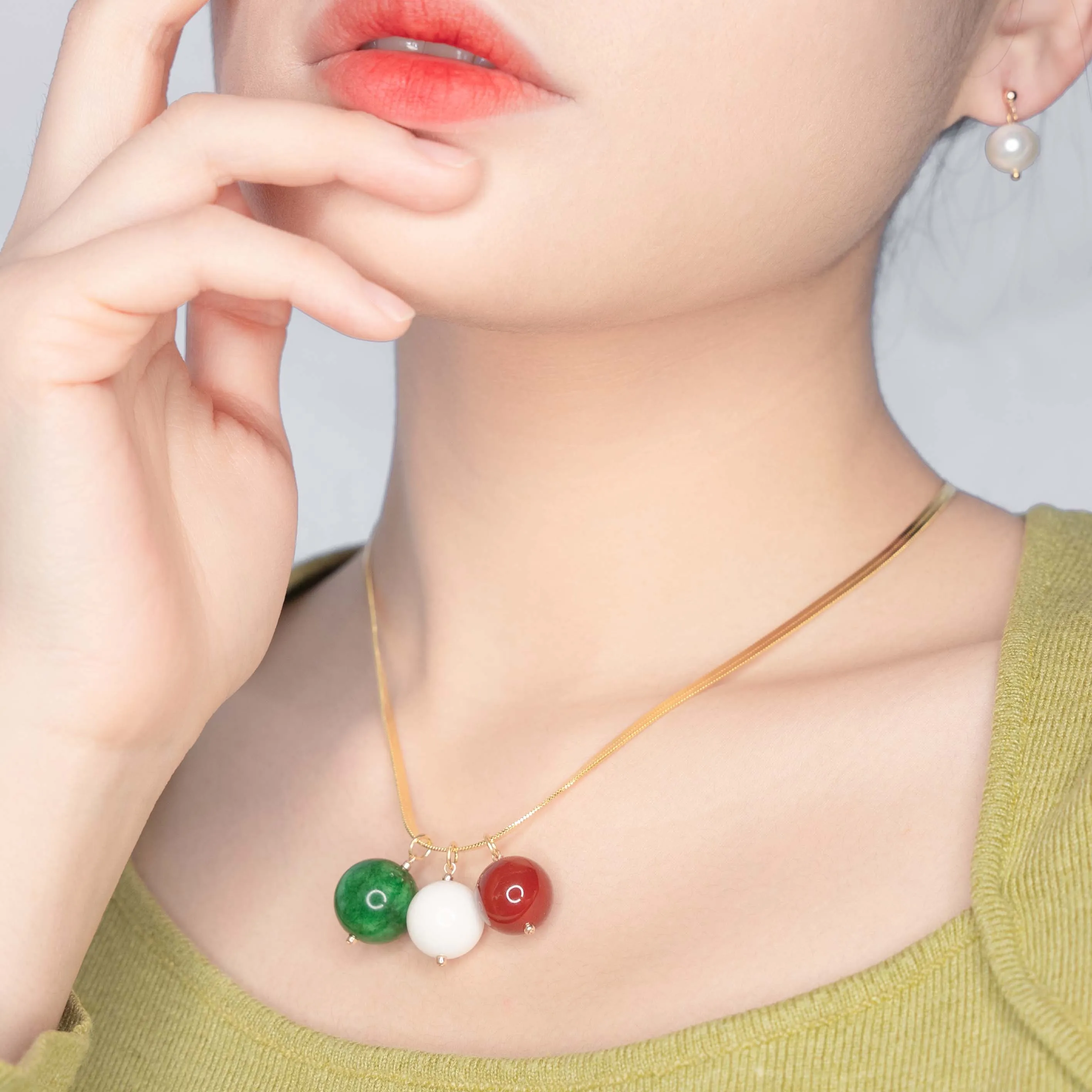 Carnelian Pendant Necklace with Gold Herringbone Chain