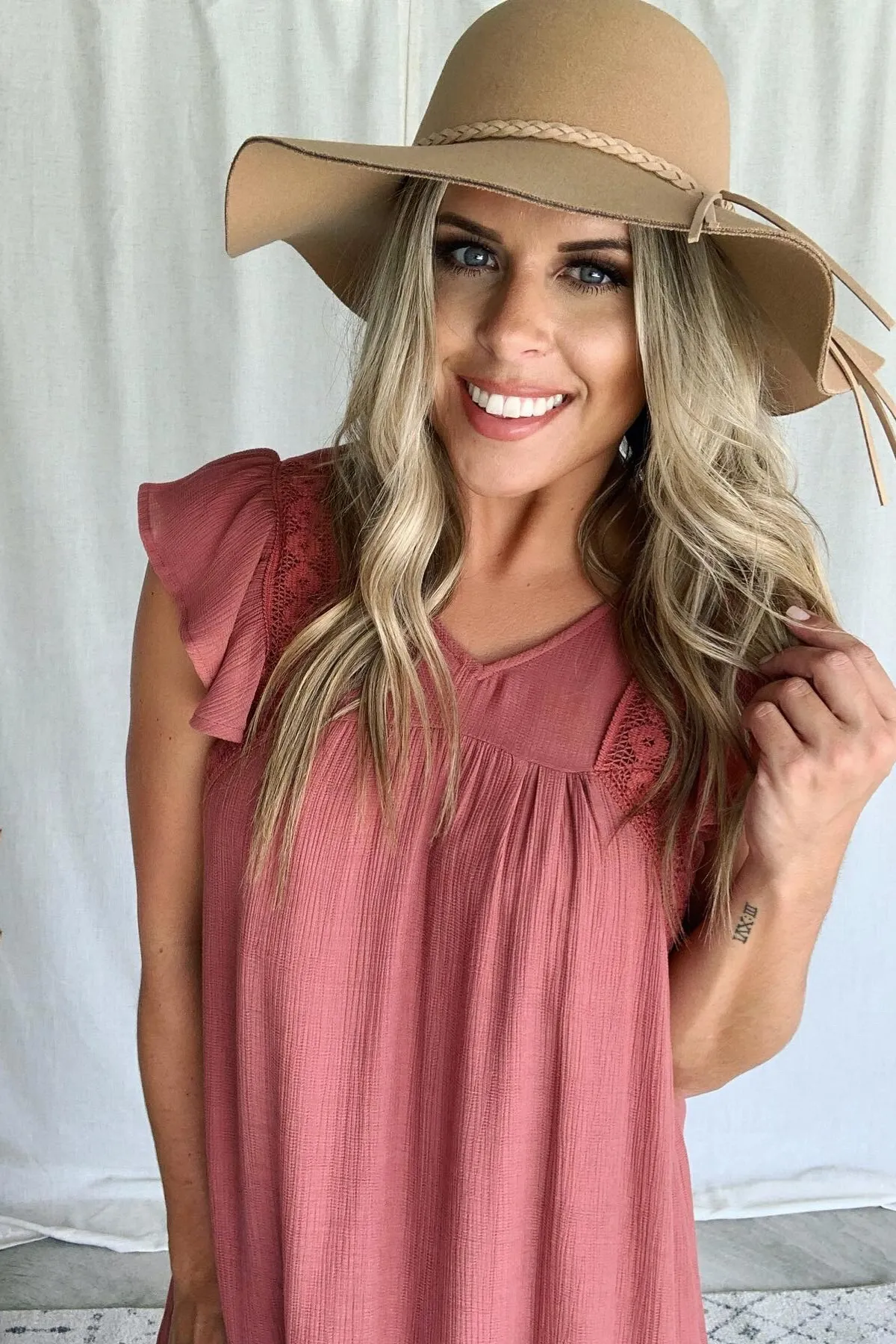 FLUTTER SLEEVE DRESS WITH CROCHET DETAIL