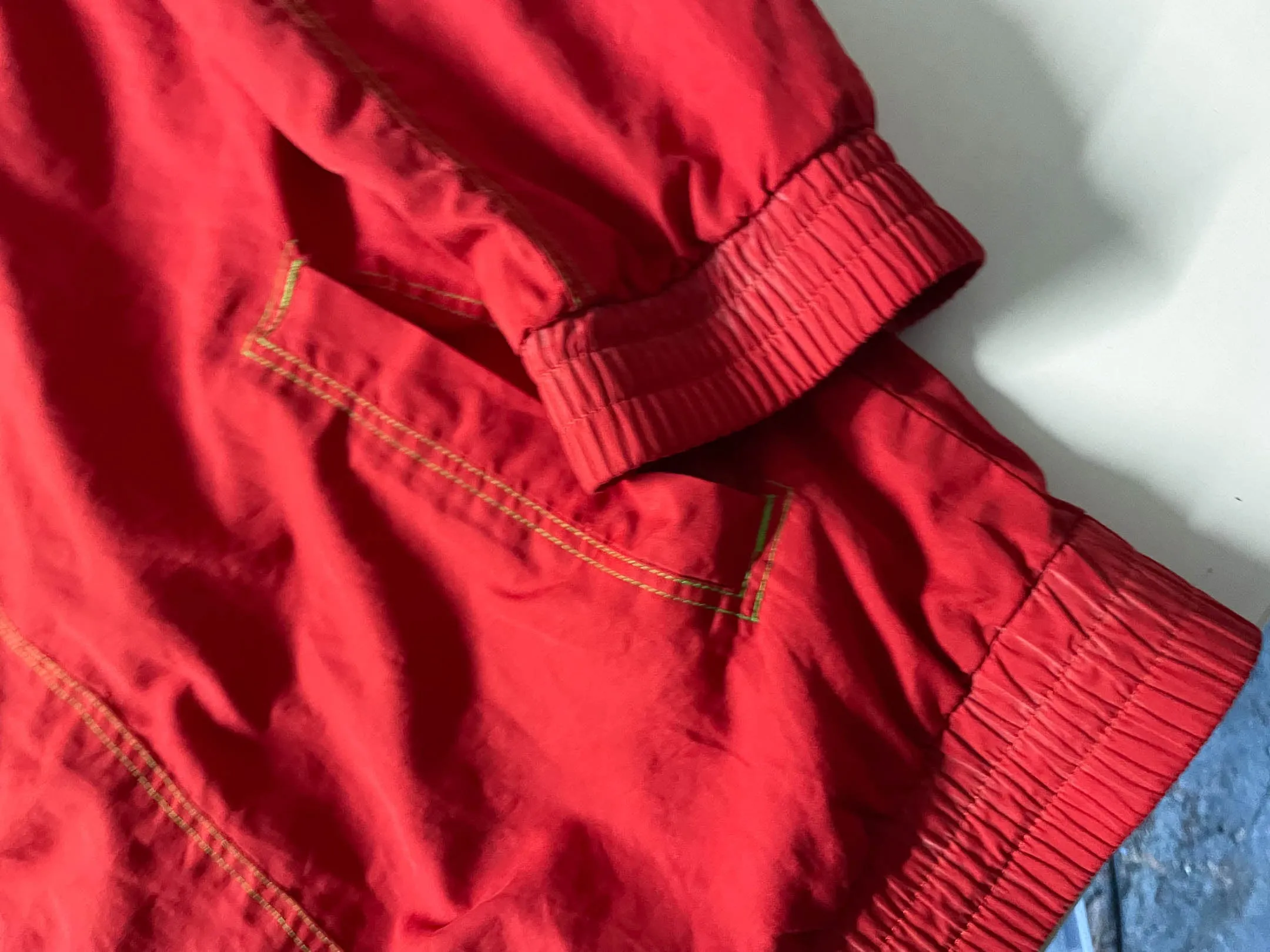 Vintage Hummel Alfs sport laden red wind breaker full zip in XL|L31 W29| SKU 4043