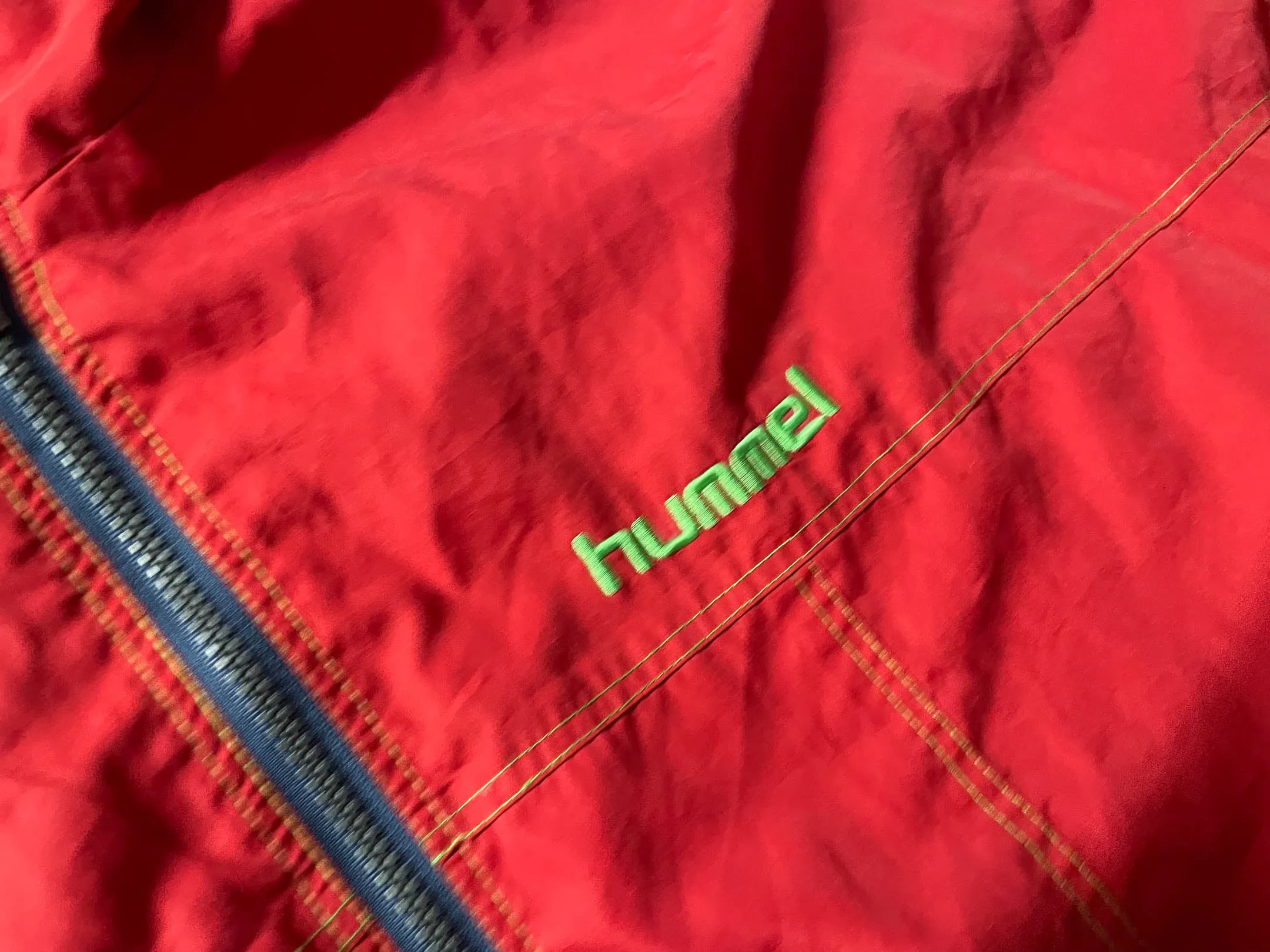 Vintage Hummel Alfs sport laden red wind breaker full zip in XL|L31 W29| SKU 4043